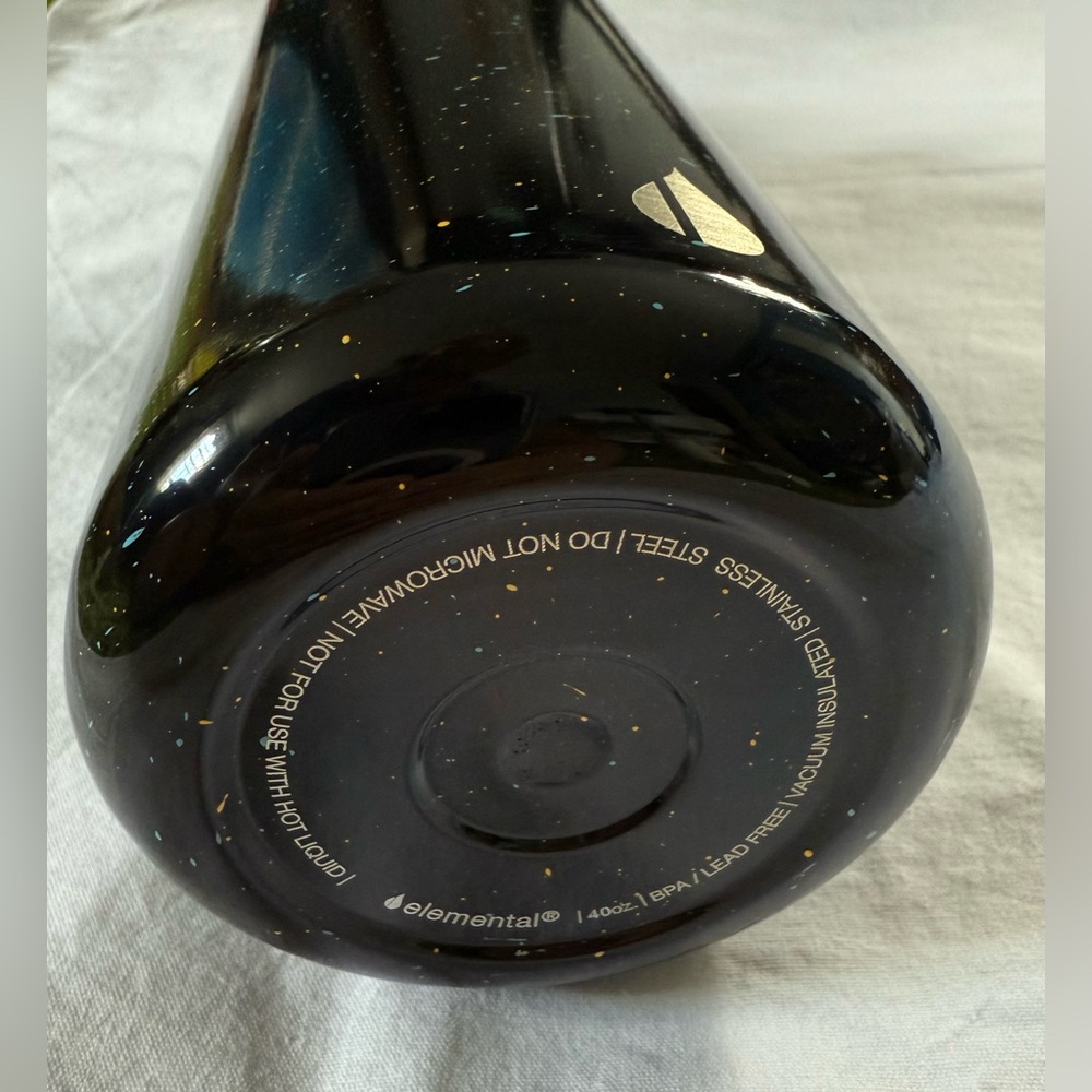 Elemental 40oz Insulated Water Bottle -Black Speckle - Picture 6 of 6